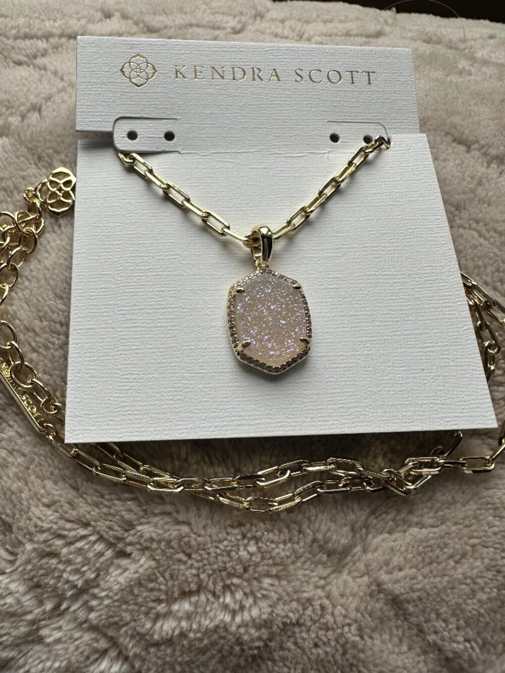 Kendra Scott Daphne Necklace in Iridescent Drusy
